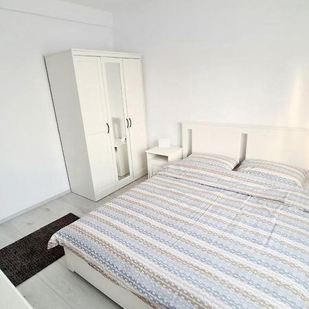 פיטסטי Belle Apartments - Central מראה חיצוני תמונה