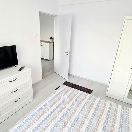 פיטסטי Belle Apartments - Central מראה חיצוני תמונה