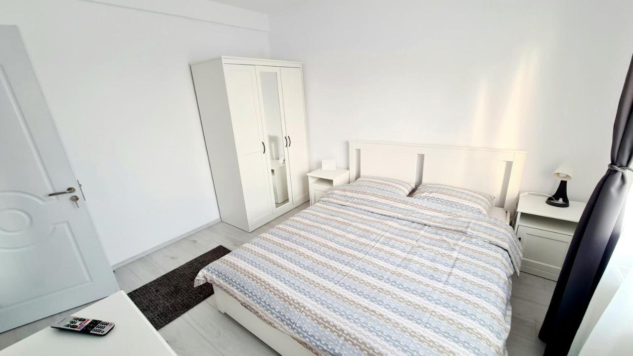פיטסטי Belle Apartments - Central מראה חיצוני תמונה