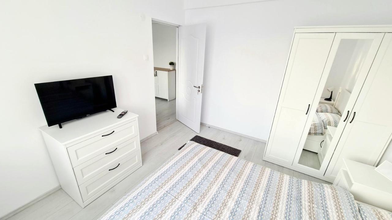 פיטסטי Belle Apartments - Central מראה חיצוני תמונה